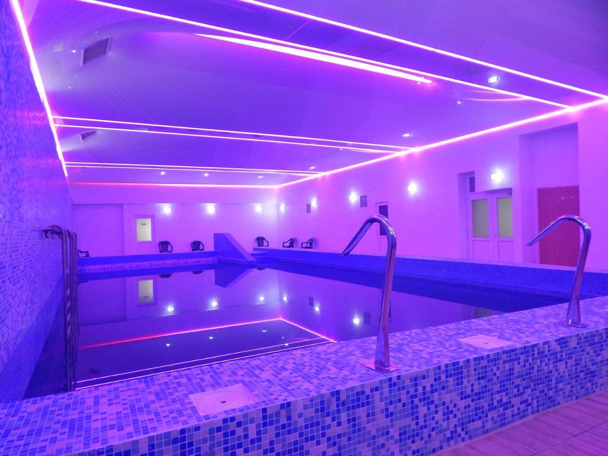 Hotel Traian Caciulata Călimăneşti Εξωτερικό φωτογραφία