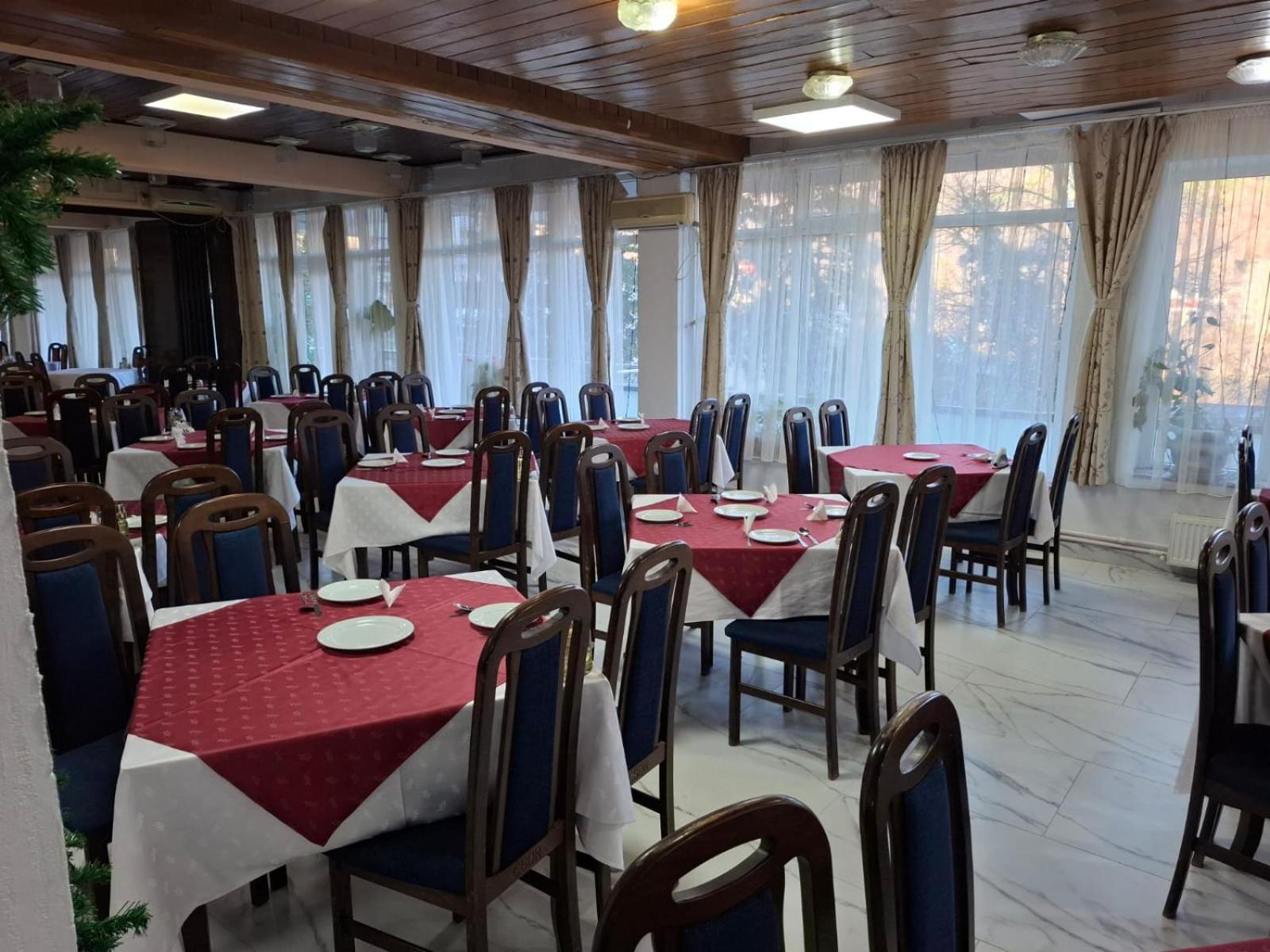 Hotel Traian Caciulata Călimăneşti Εξωτερικό φωτογραφία